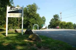 Trail head at Tollgate Rd.